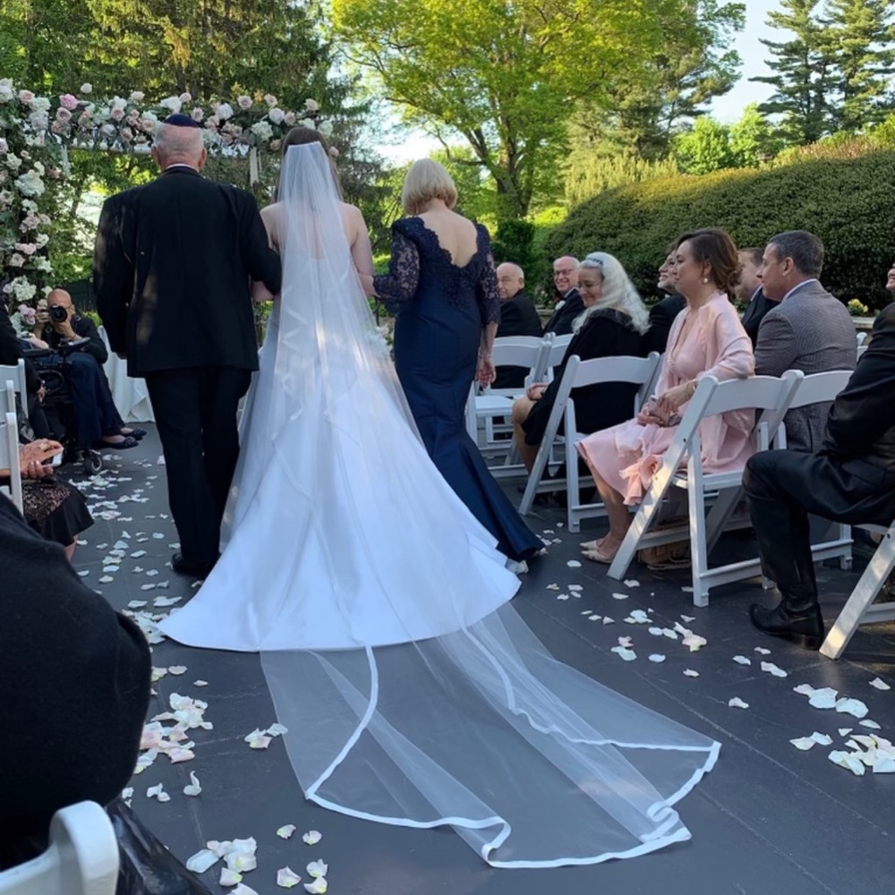 Wedding atelier wedding veil